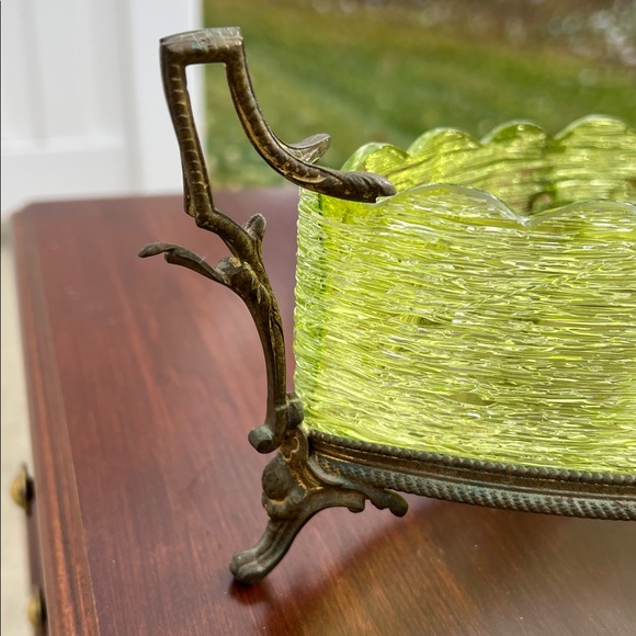 Antique French Jardiniere Loetz Style Green Glass Ormolu Art Deco Centerpiece - Picture 13 of 17